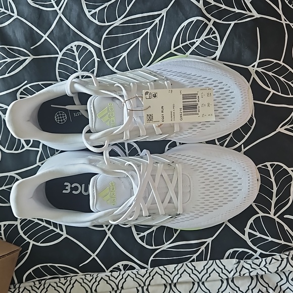 BNIB ADIDAS EQ21 RUN SHOES (sold out) - Picture 7 of 9